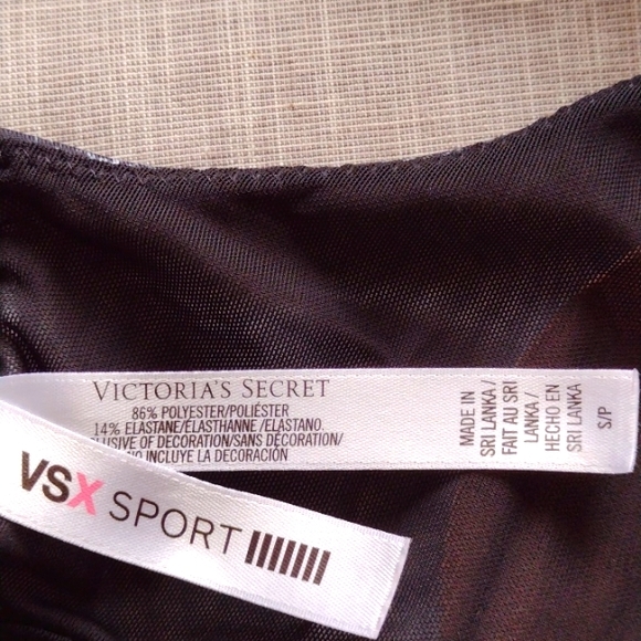 Victoria's Secret VSX SPORT Sports Bra EUC - Picture 3 of 6